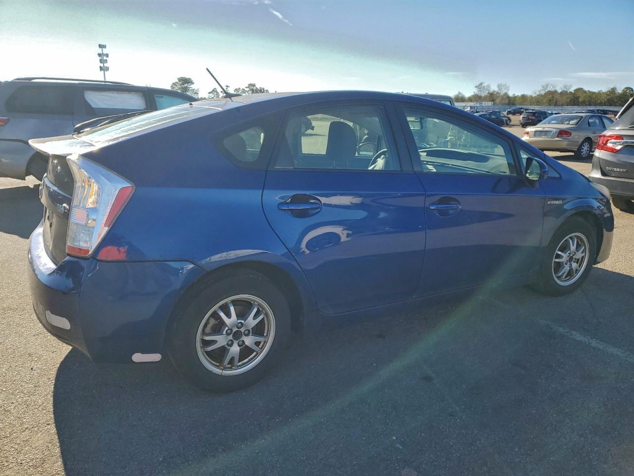 2011 Toyota Prius - Image 3