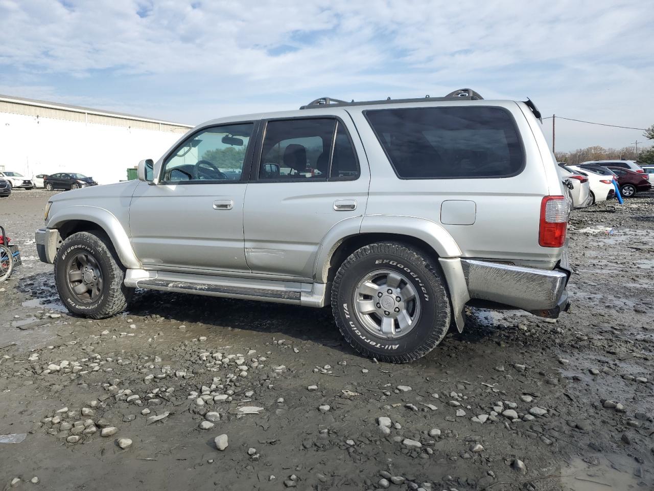 2000 Toyota 4Runner Sr5 - Фото 2