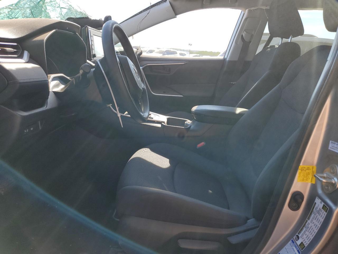 2020 Toyota Rav4 Le - Фото 7