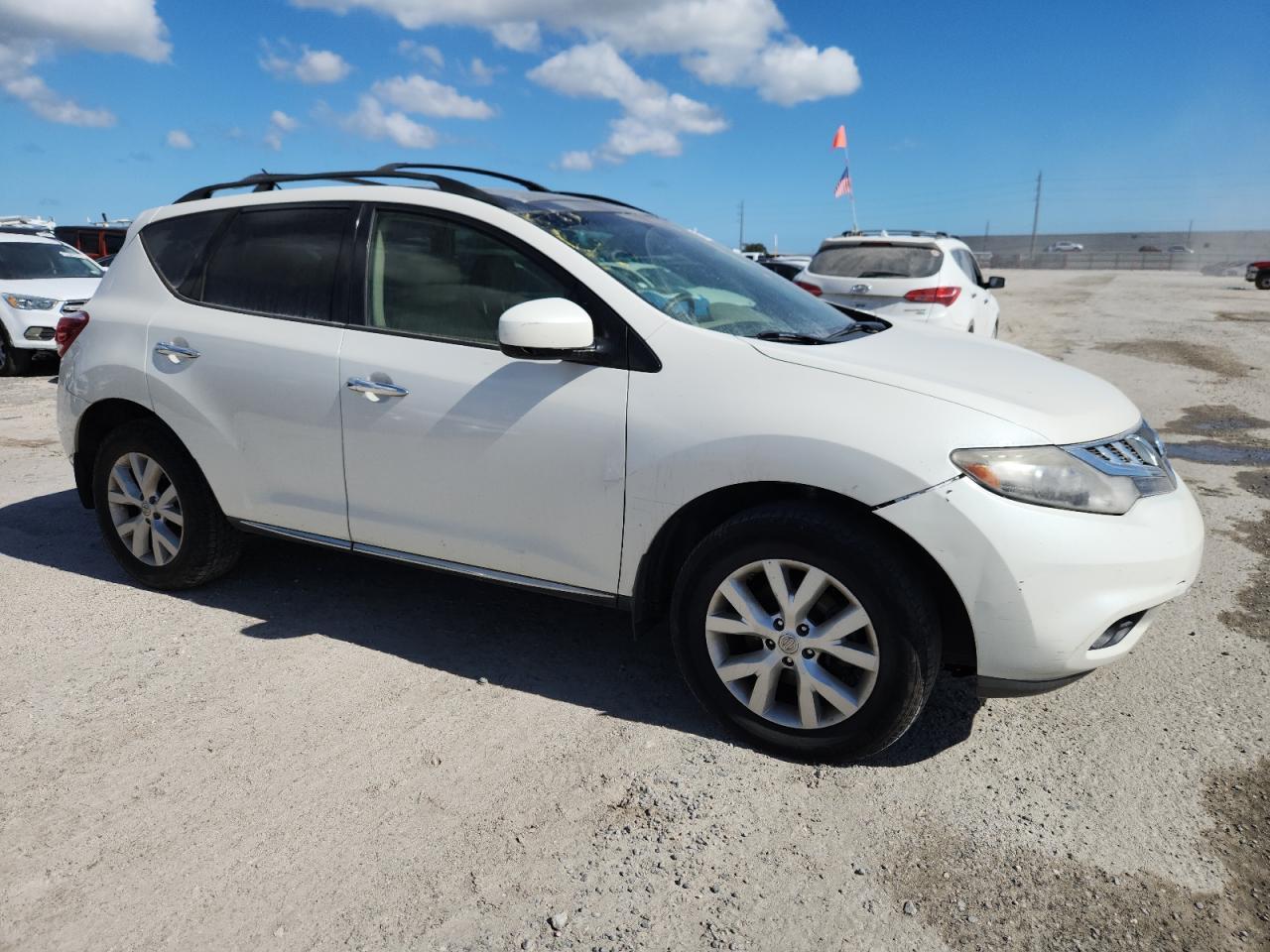 2014 Nissan Murano S - Фото 4