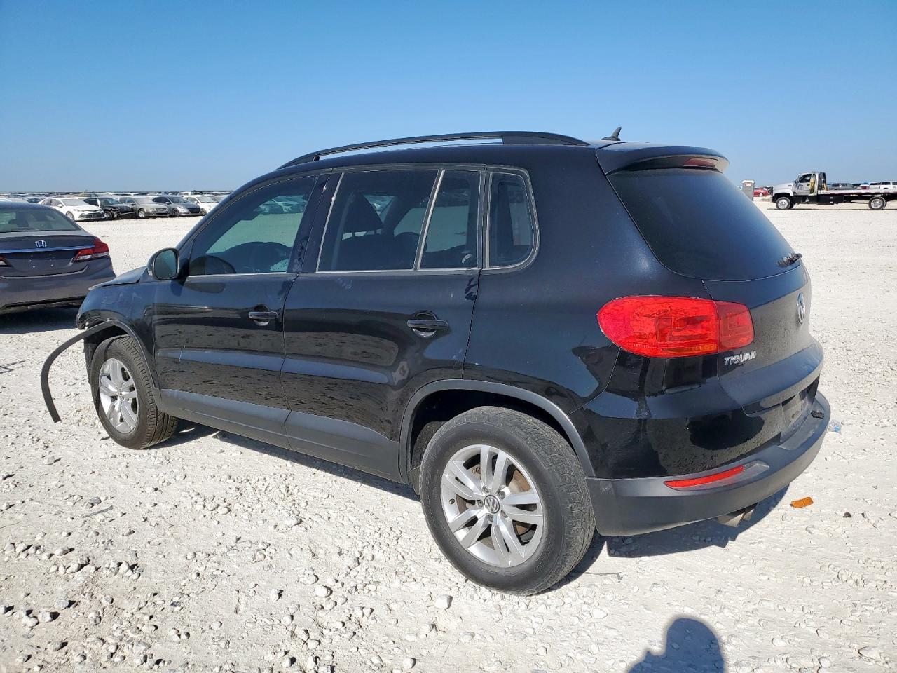 2016 Volkswagen Tiguan S - Image 2