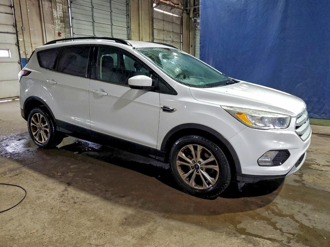 2018 Ford Escape Se - Фото 4