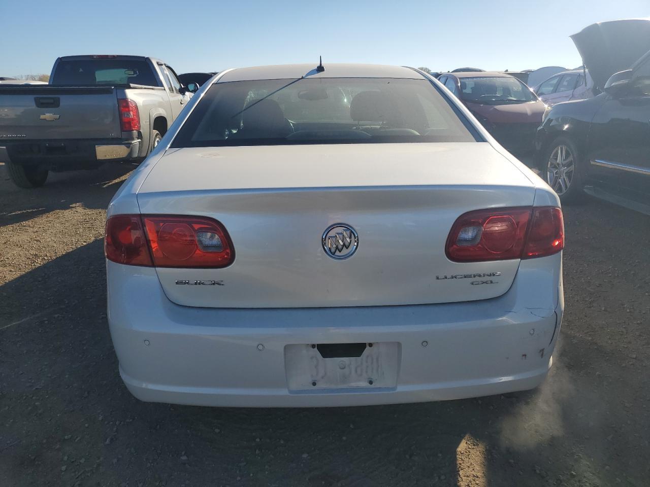 2008 Buick Lucerne Cxl - Image 6