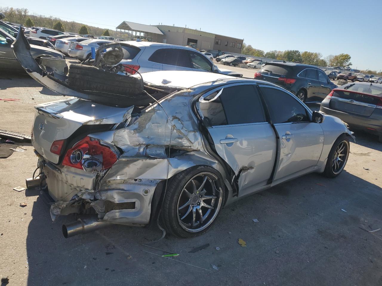 2013 Infiniti G37 - Фото 3