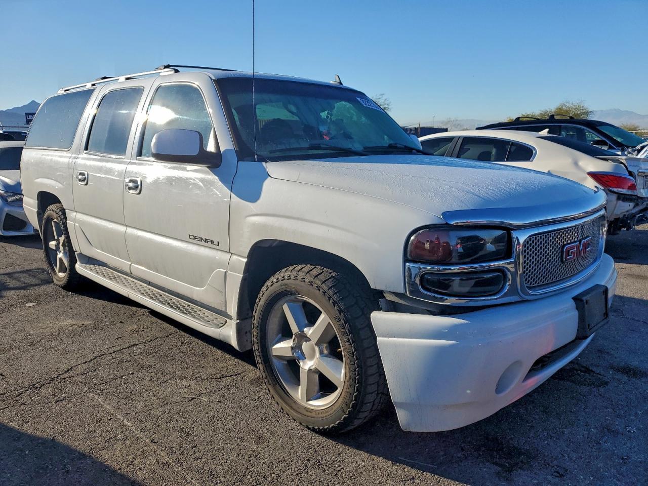 2006 GMC Yukon Xl Denali - Image 4