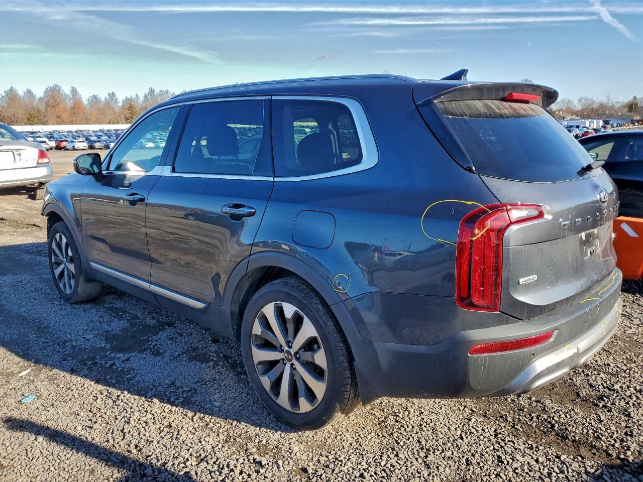 2020 Kia Telluride S - Image 2