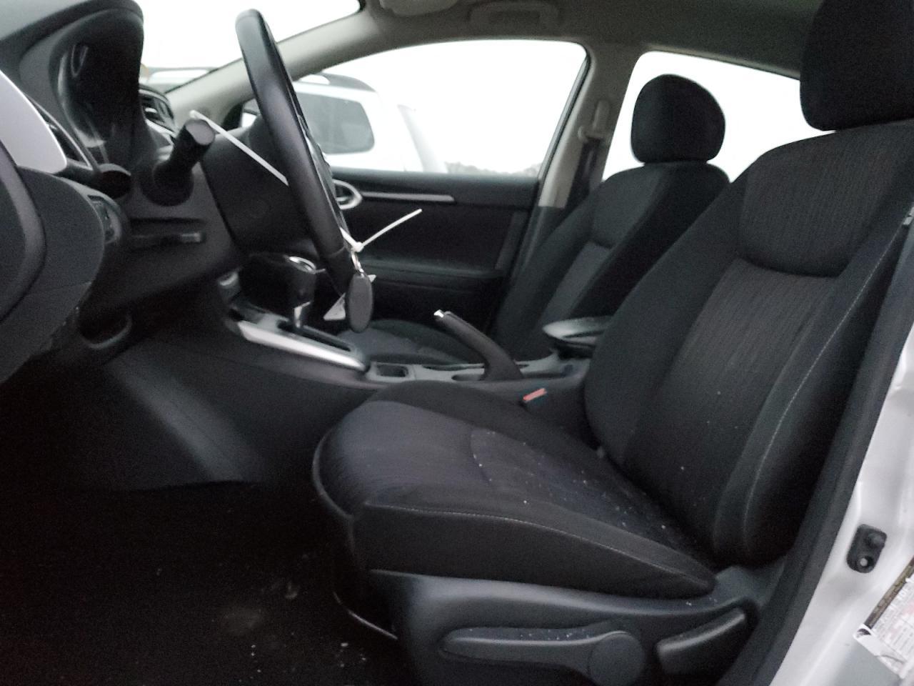 2019 Nissan Sentra S - Image 7