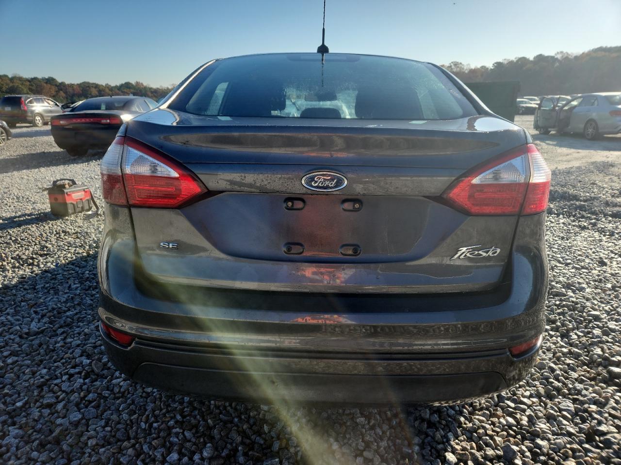 2017 Ford Fiesta Se - Фото 6