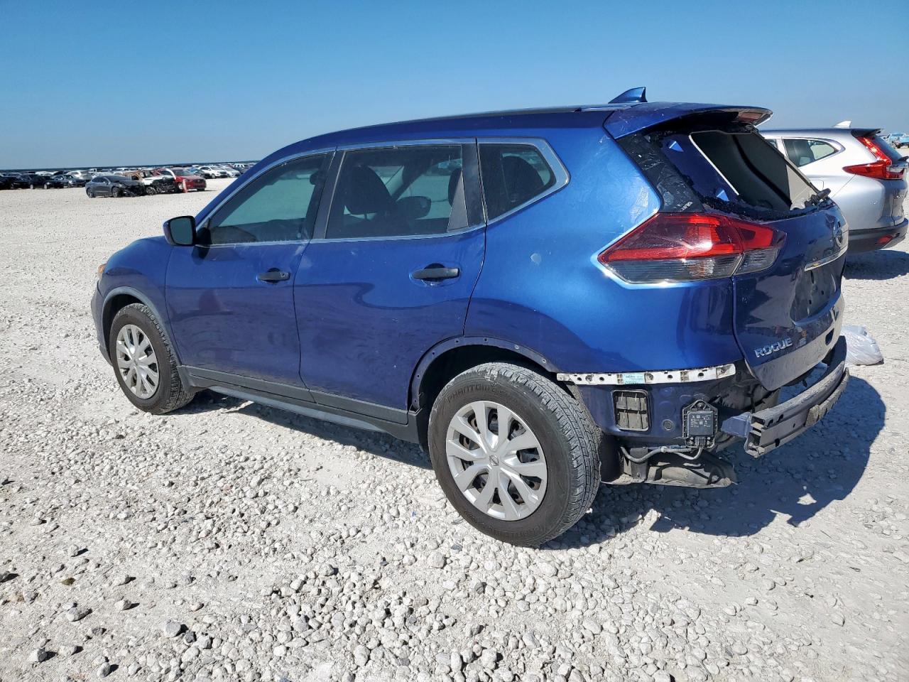 2018 Nissan Rogue S - Image 2