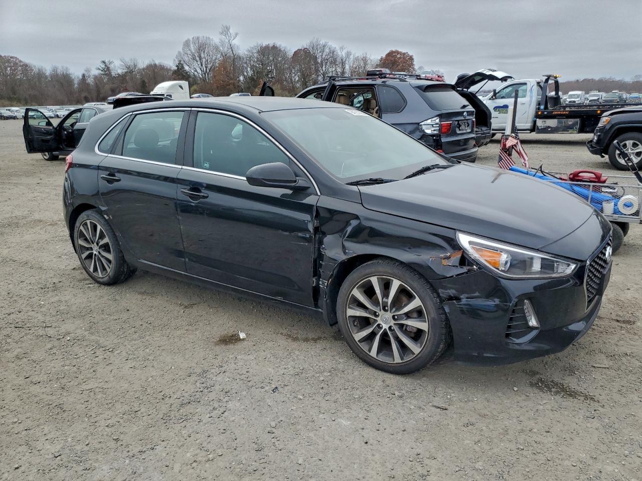 2020 Hyundai Elantra Gt - Image 4