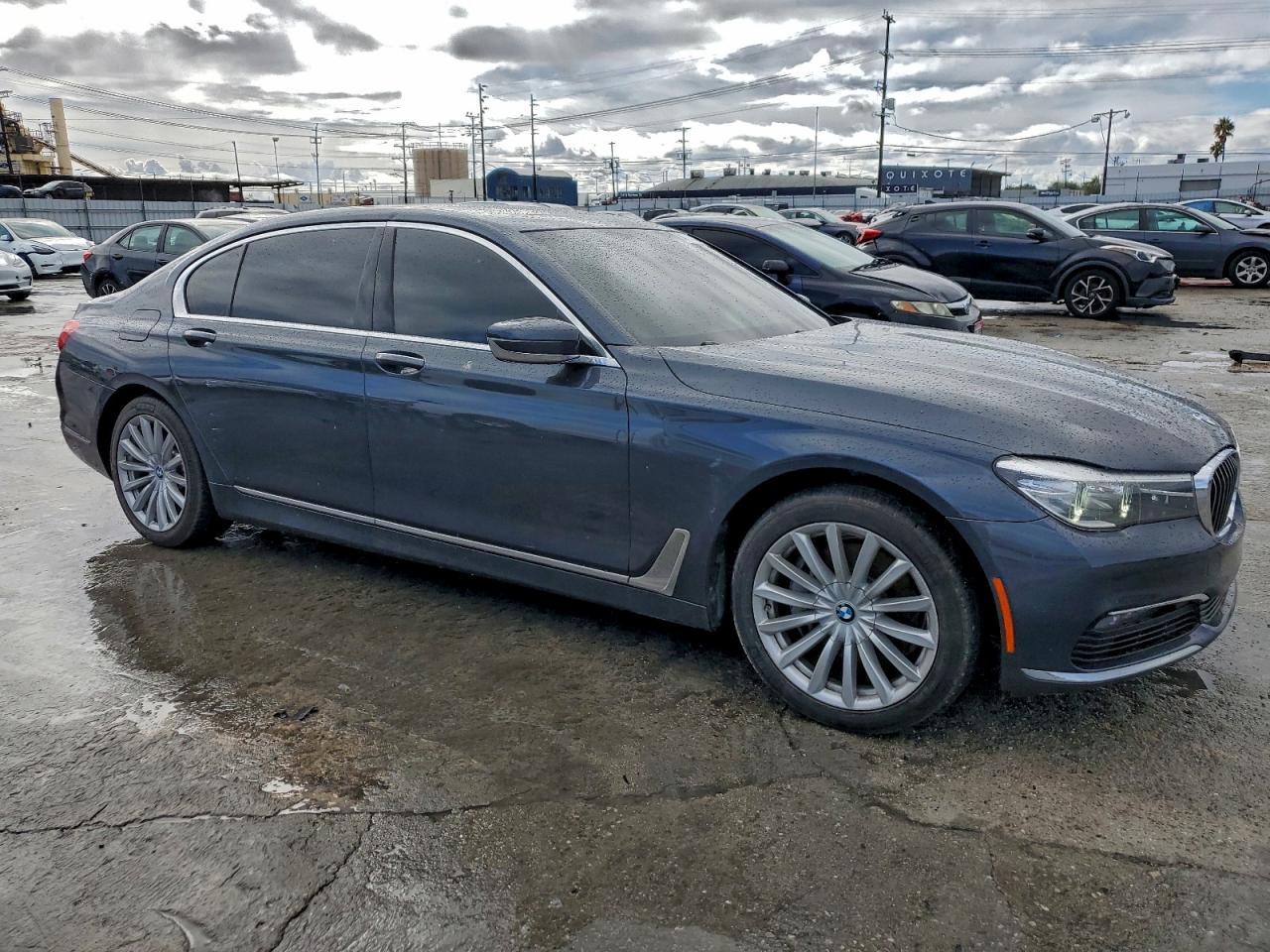 2018 BMW 740 I - Фото 4