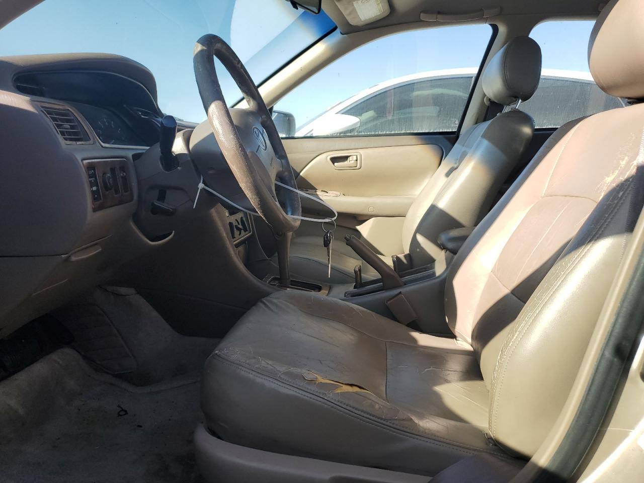 1999 Toyota Camry Le - Фото 7