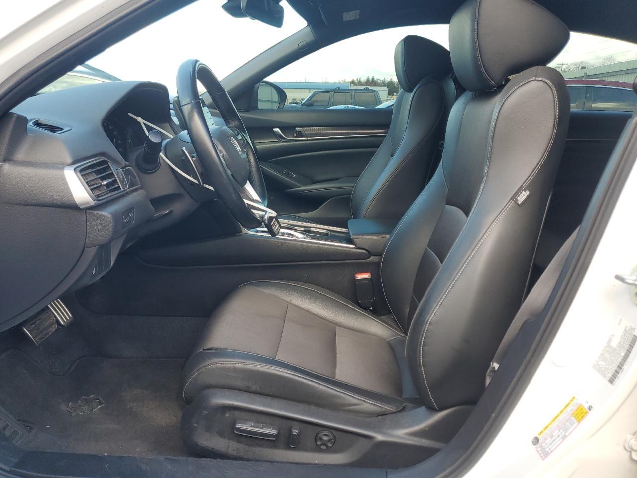 2022 Honda Accord Hybrid Sport - Image 7