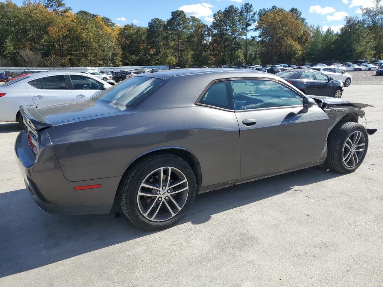 2019 Dodge Challenger Sxt - Image 3