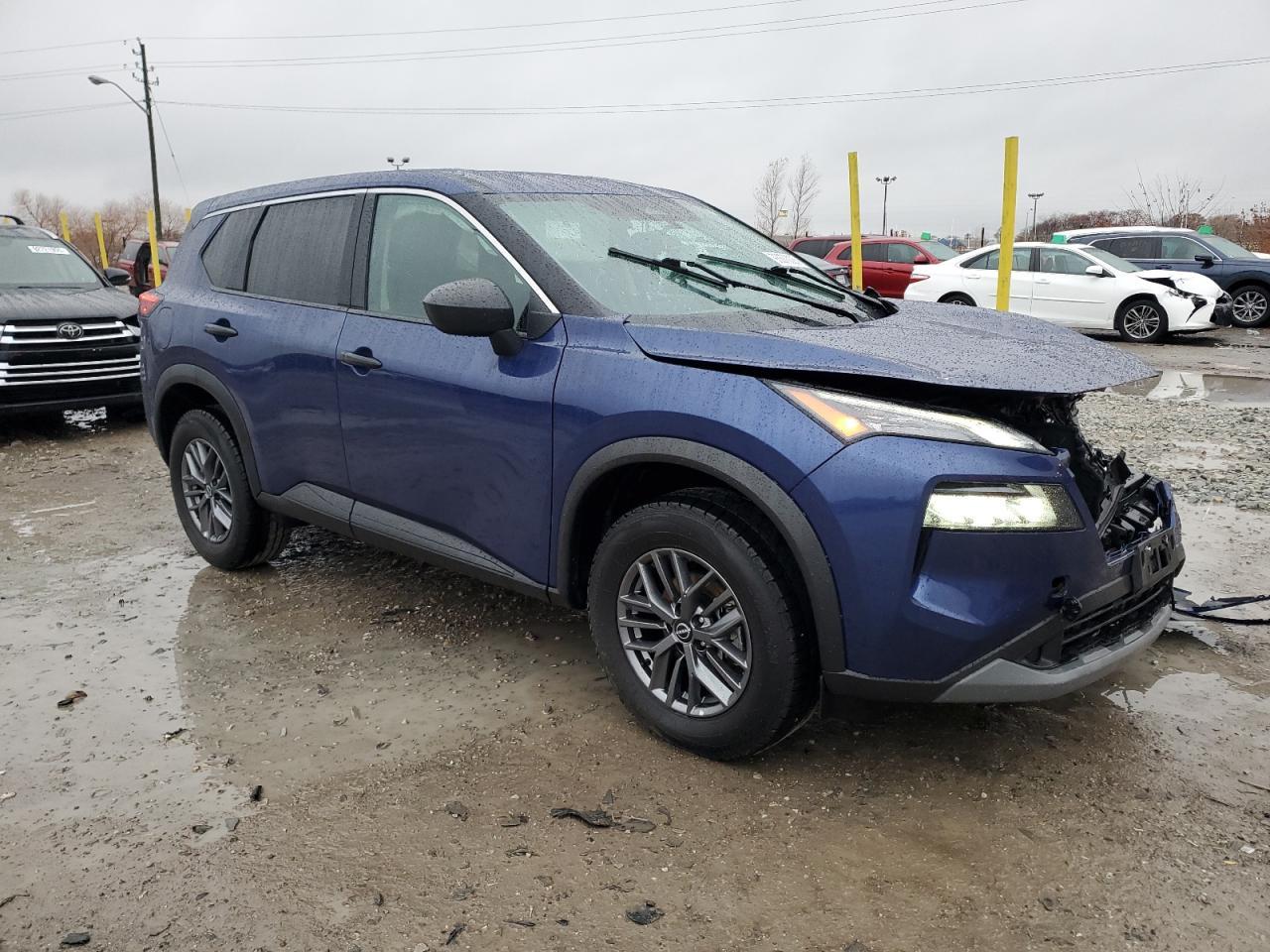 2023 Nissan Rogue S - Фото 4