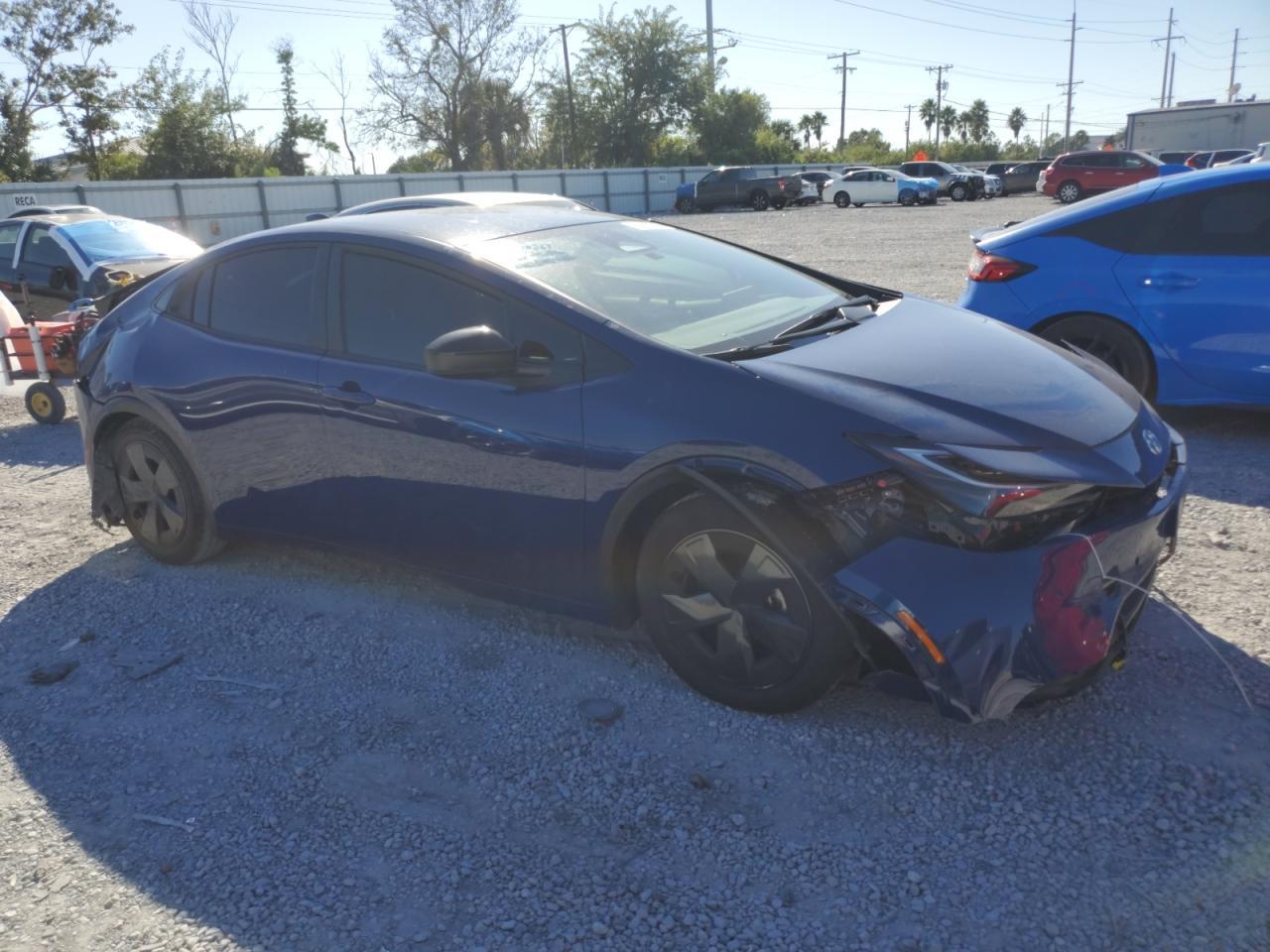 2024 Toyota Prius Le - Фото 4
