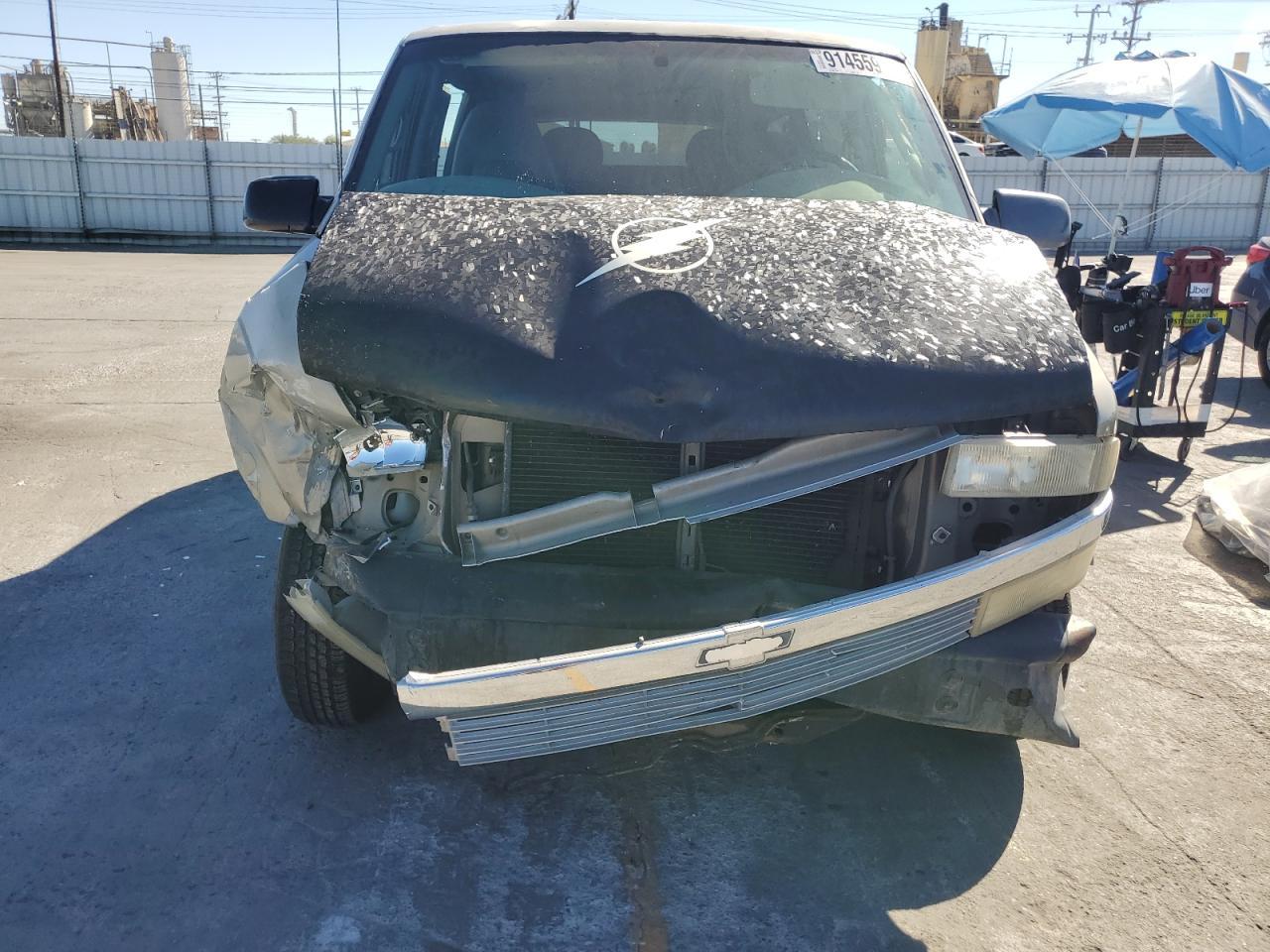 2001 Chevrolet Astro - Фото 5