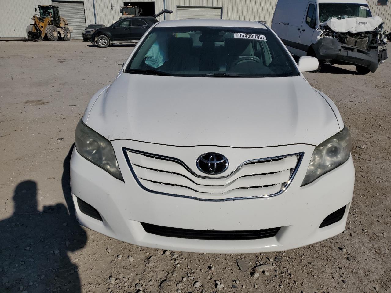 2011 Toyota Camry Le - Фото 5