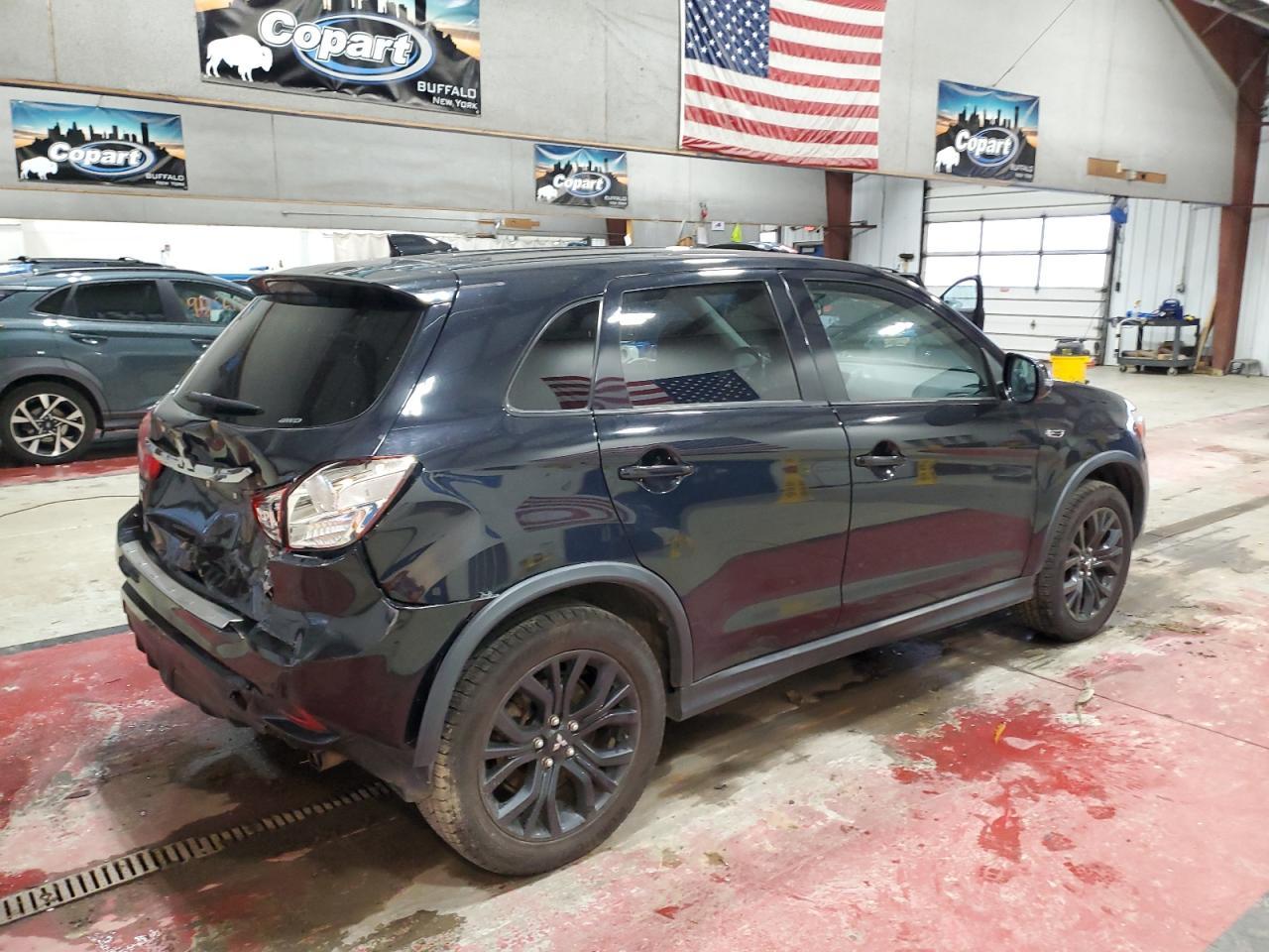 2018 Mitsubishi Outlander Sport Es - Image 3
