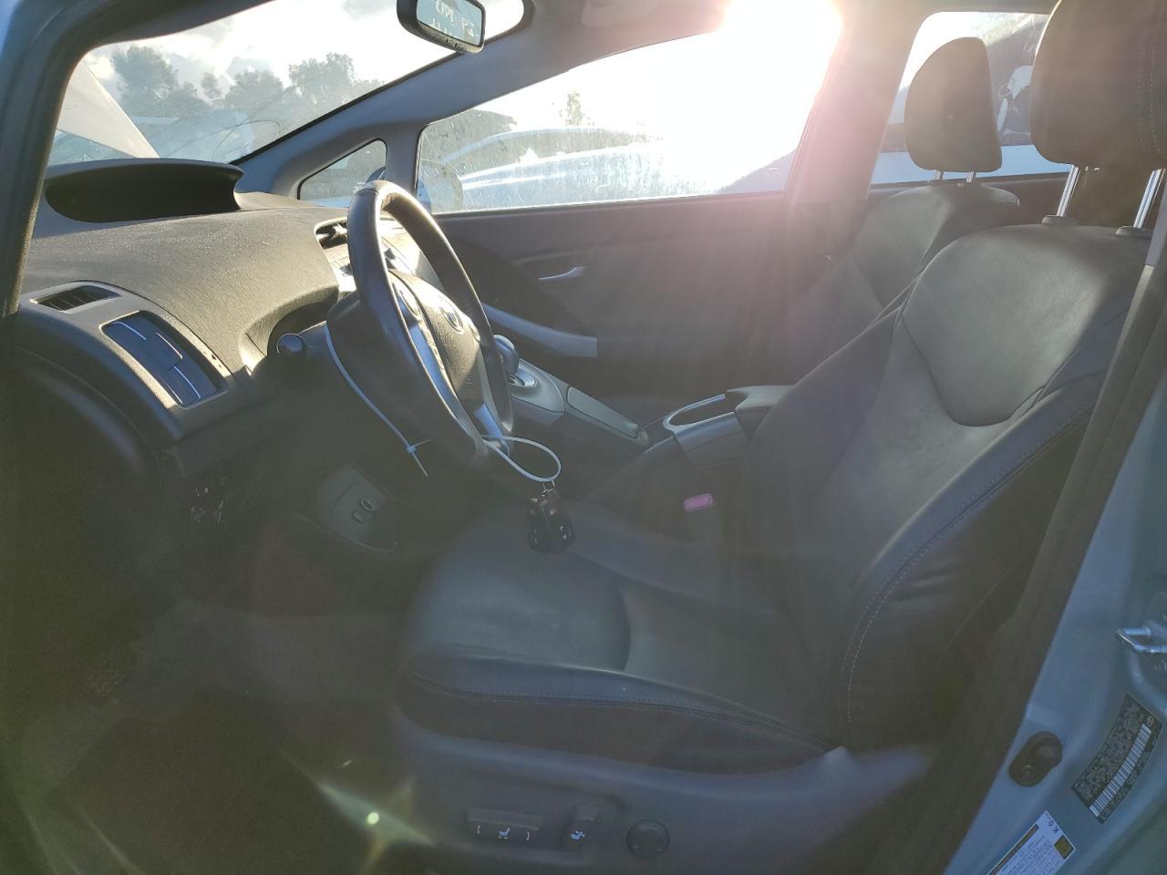 2013 Toyota Prius - Фото 7