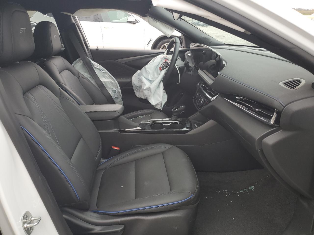 2025 Buick Envista Sport Touring - Image 7