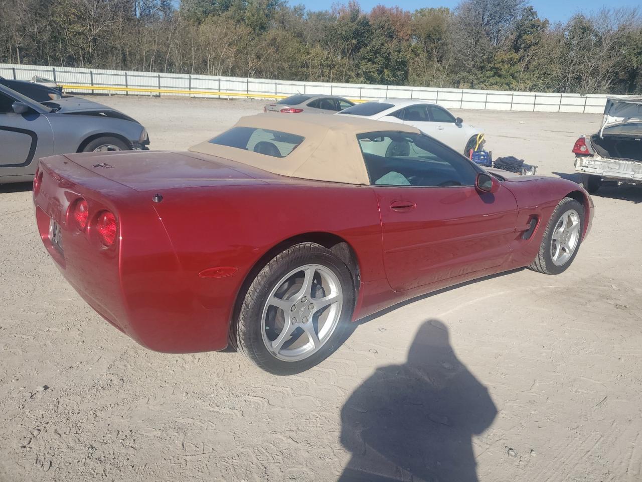 2000 Chev Corvette - Фото 3