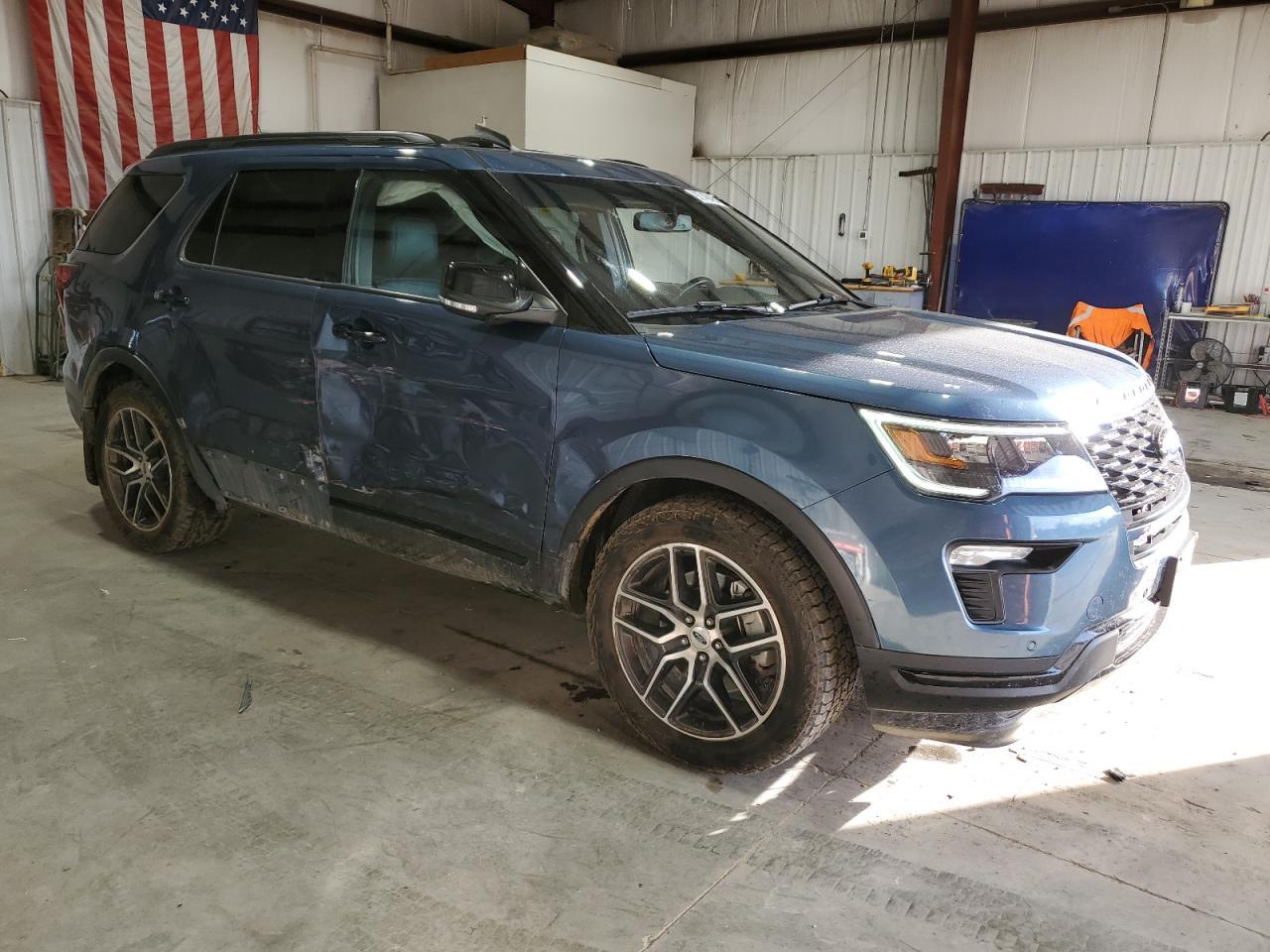 2019 Ford Explorer Sport - Image 4