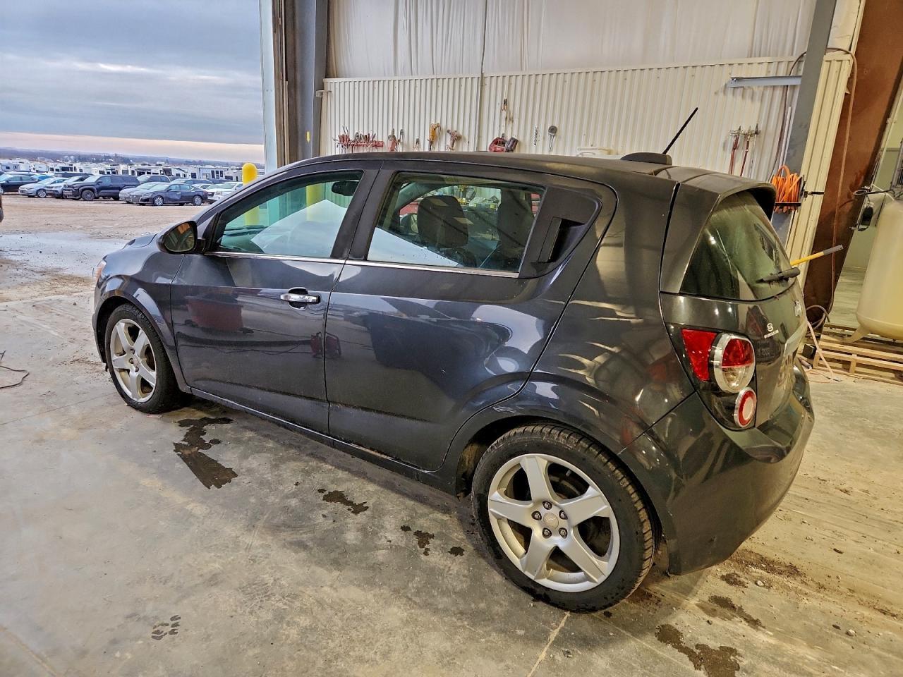 2016 Chevrolet Sonic Ltz - Image 3