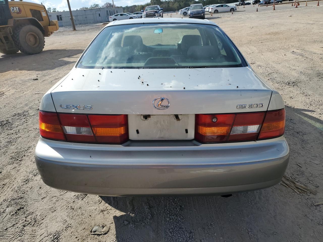1998 Lexus Es 300 - Image 6