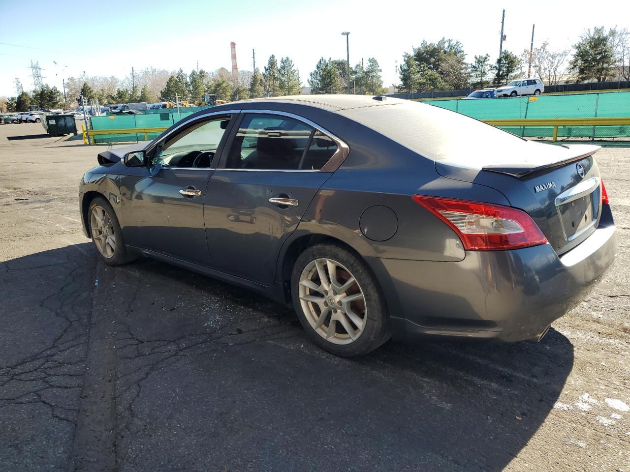 2011 Nissan Maxima S - Image 2