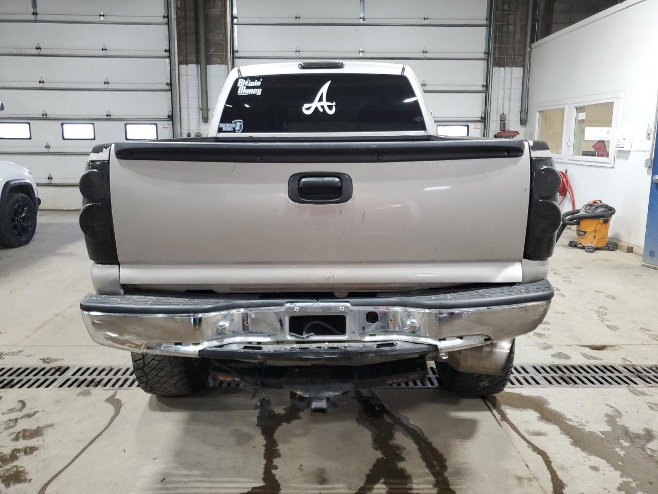 2005 Chevrolet Silverado K2500 Heavy Duty - Фото 6