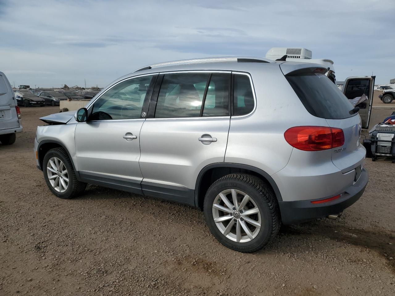 2017 Volkswagen Tiguan Wolfsburg - Фото 2