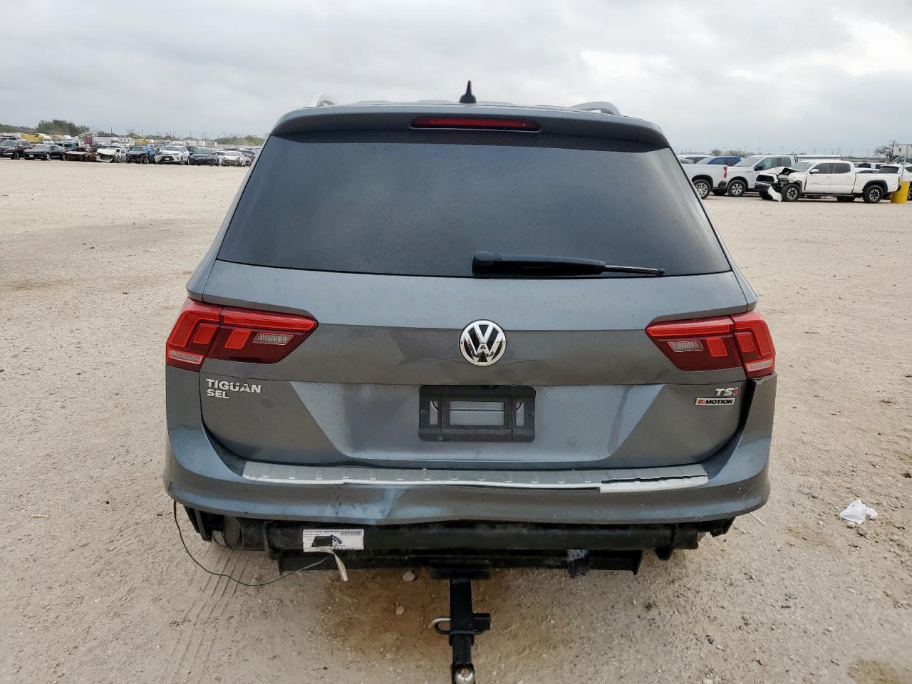 2018 Volkswagen Tiguan Se - Image 6