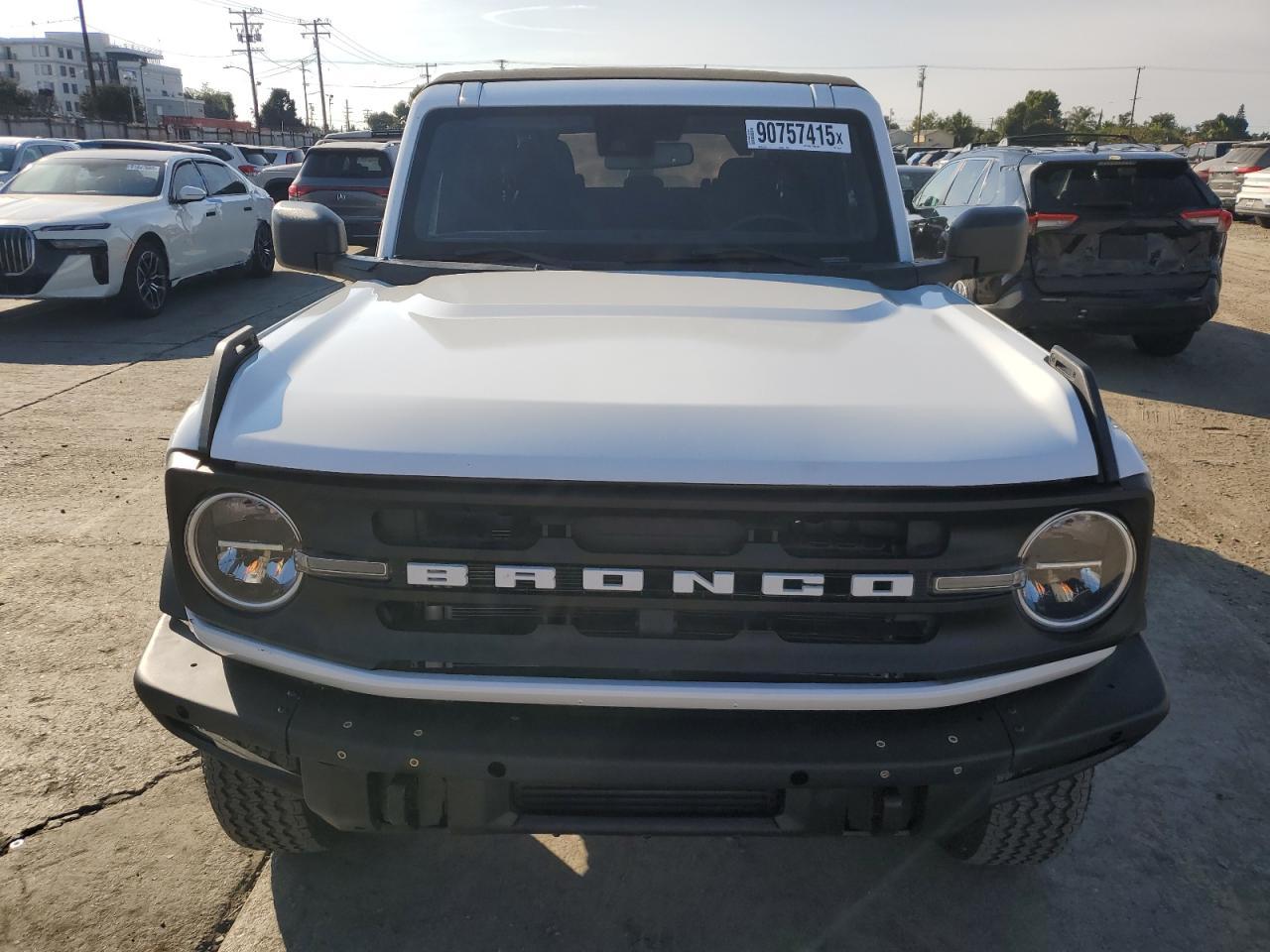 2022 Ford Bronco Base - Фото 5