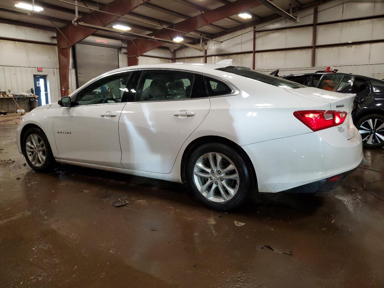 2018 Chevrolet Malibu Lt - Фото 2