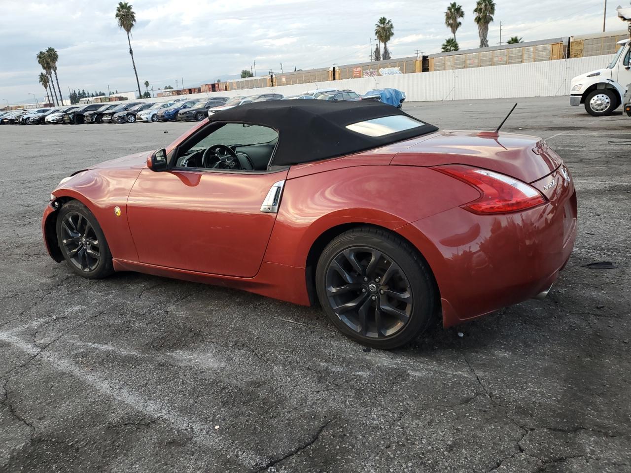 2016 Nissan 370Z Base - Фото 2