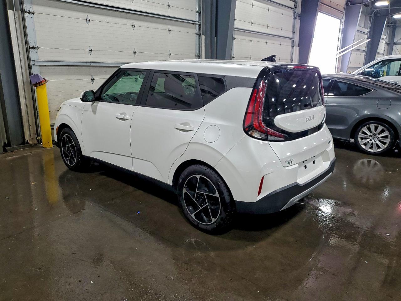 2023 Kia Soul Ex - Фото 2