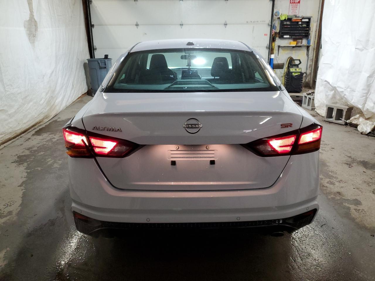 2024 Nissan Altima Sr - Фото 6