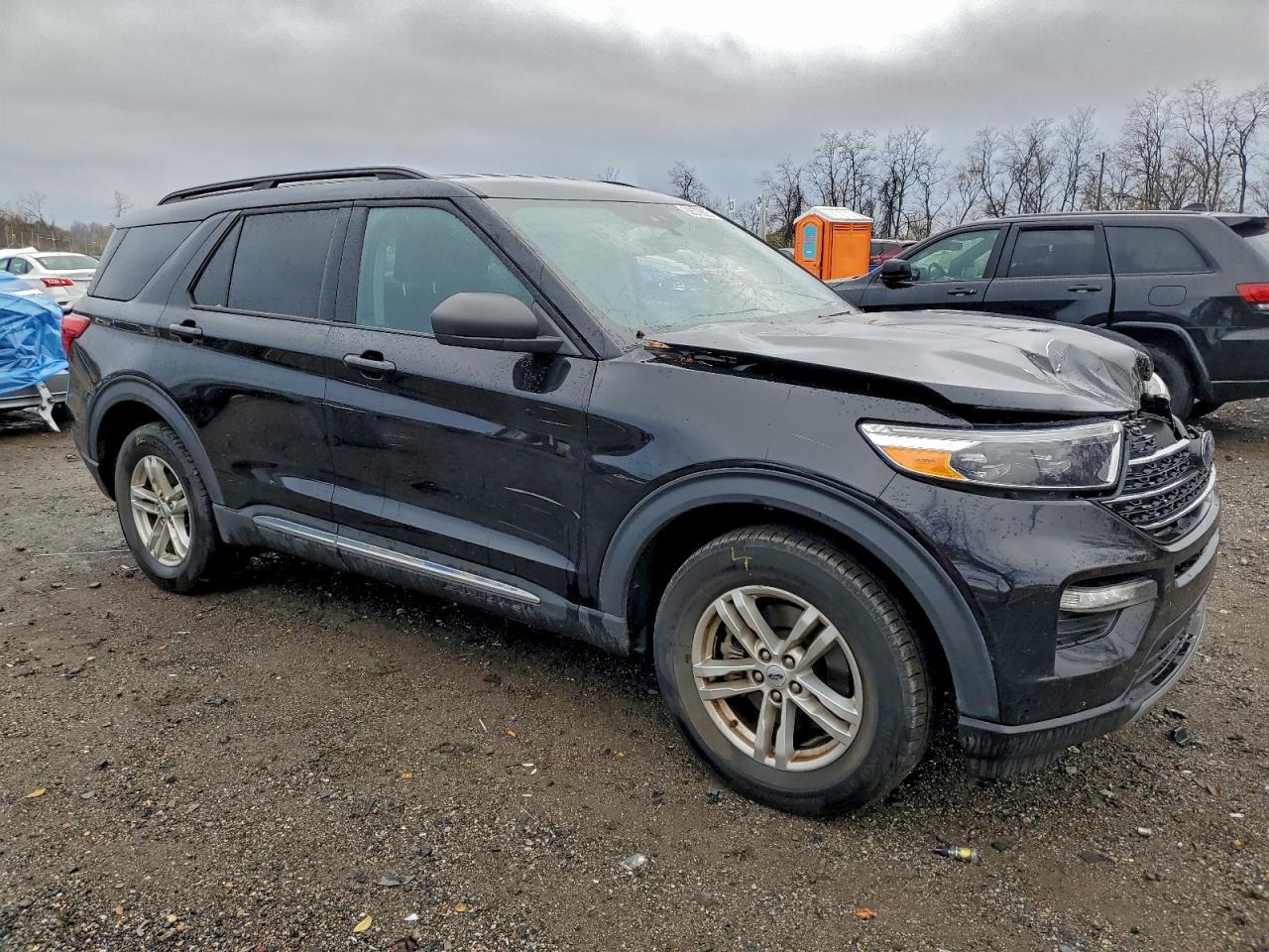 2023 Ford Explorer Xlt - Фото 4