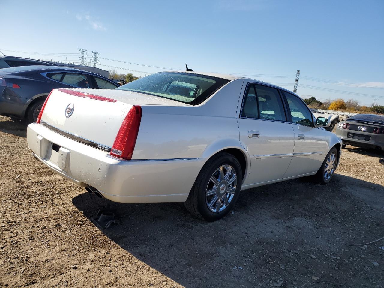 2008 Cadillac Dts - Фото 3