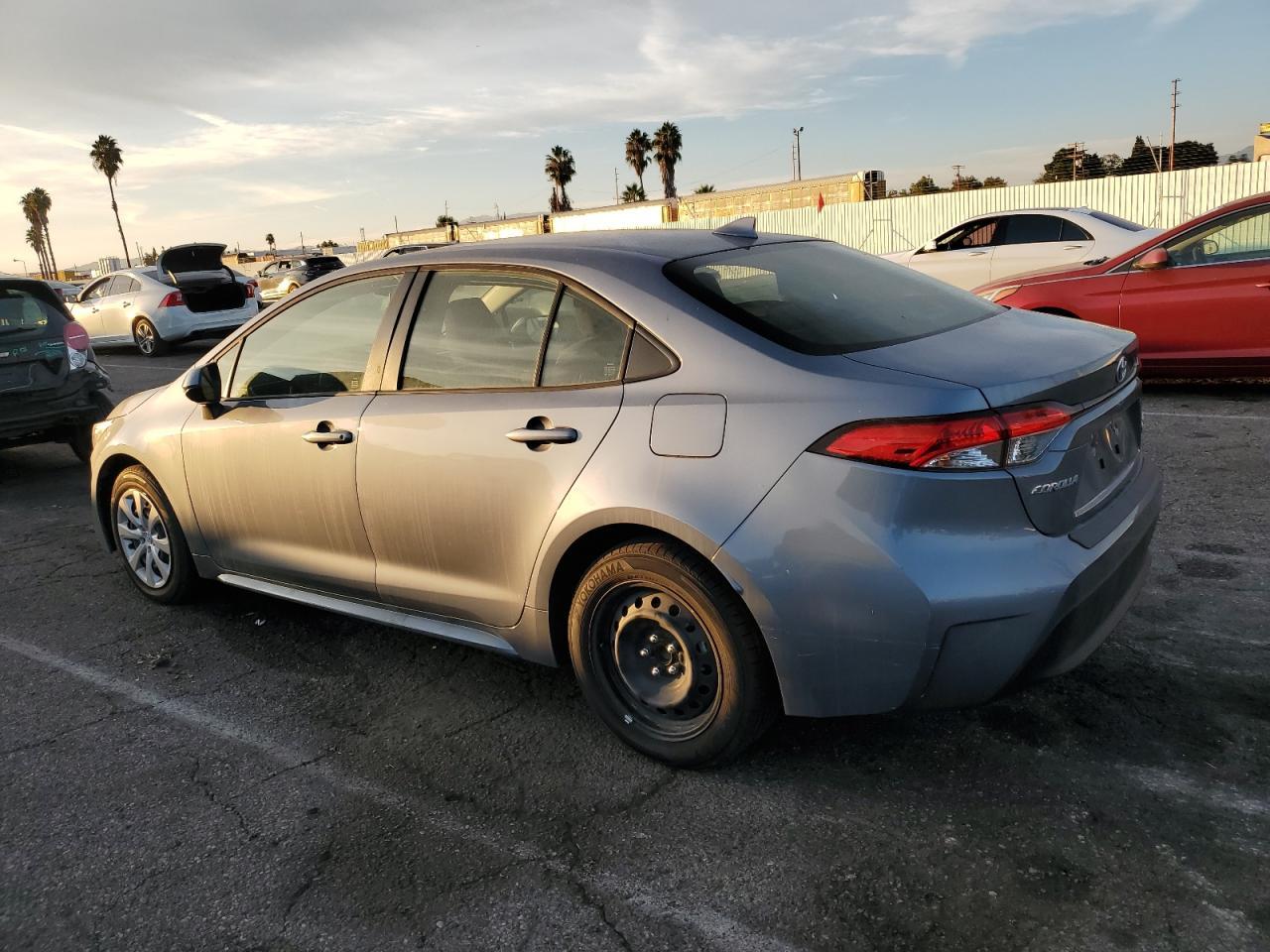 2024 Toyota Corolla Le - Фото 2