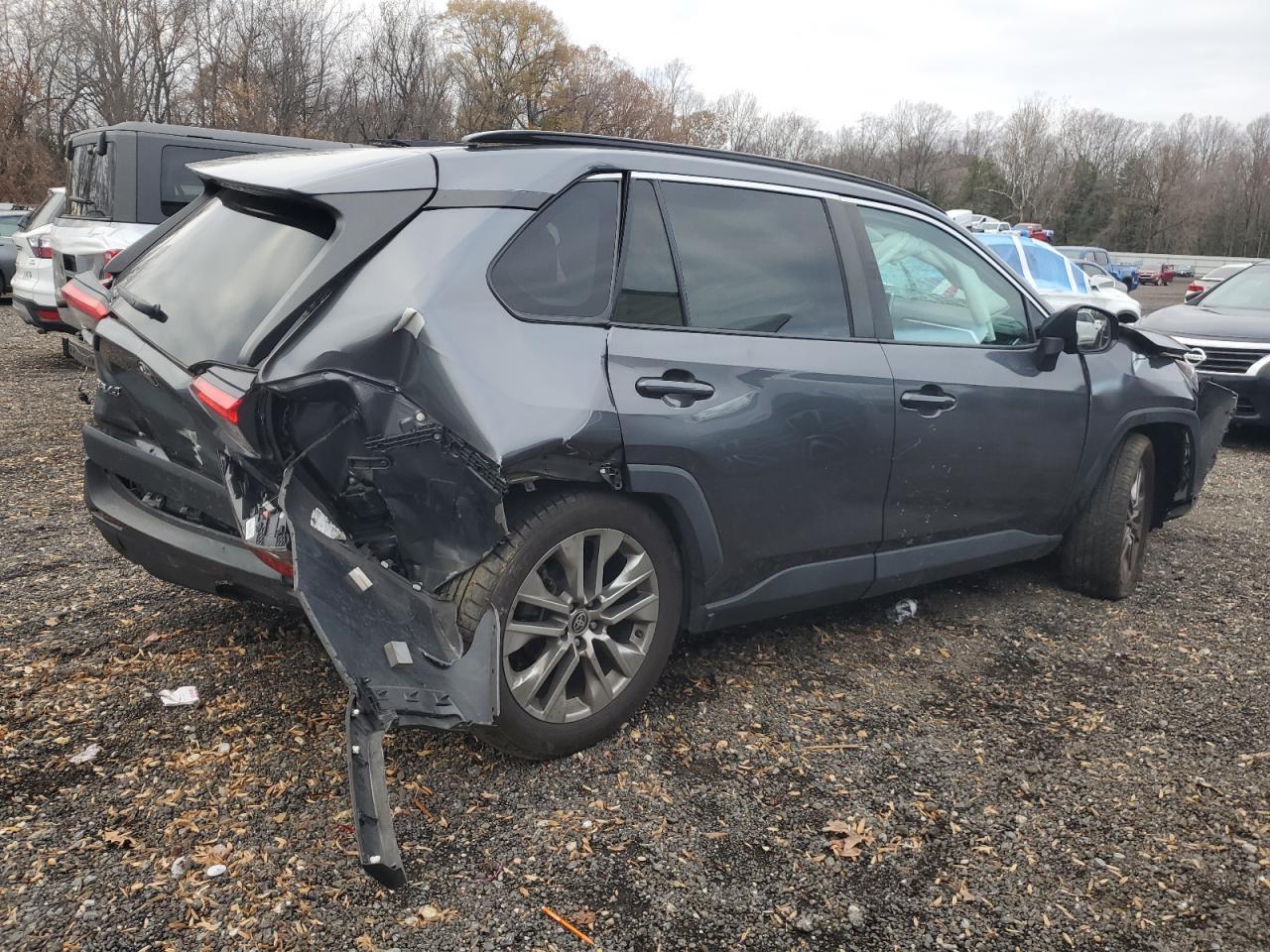 2021 Toyota Rav4 Xle Premium - Фото 3