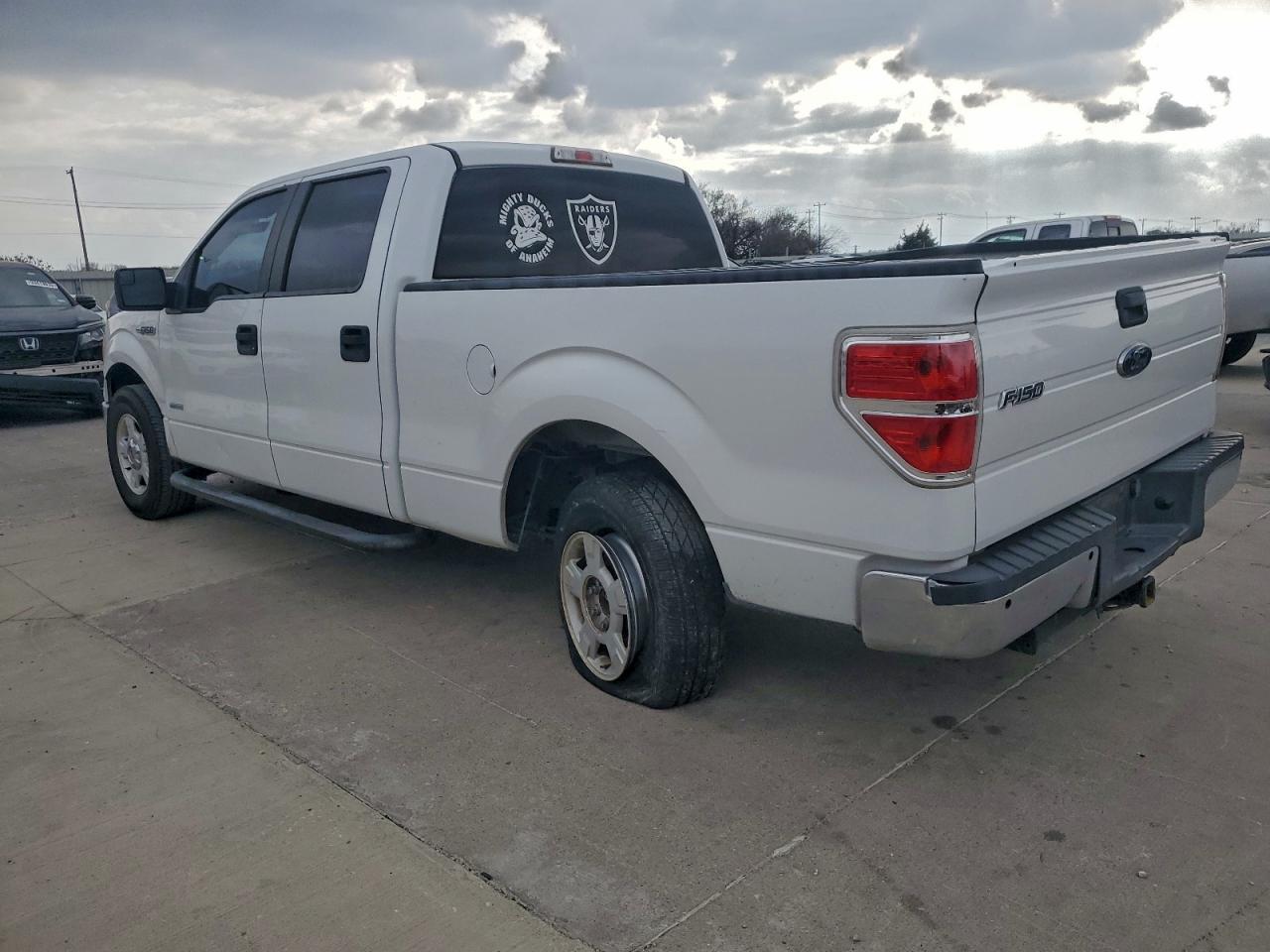 2013 Ford F150 Supercrew - Фото 2
