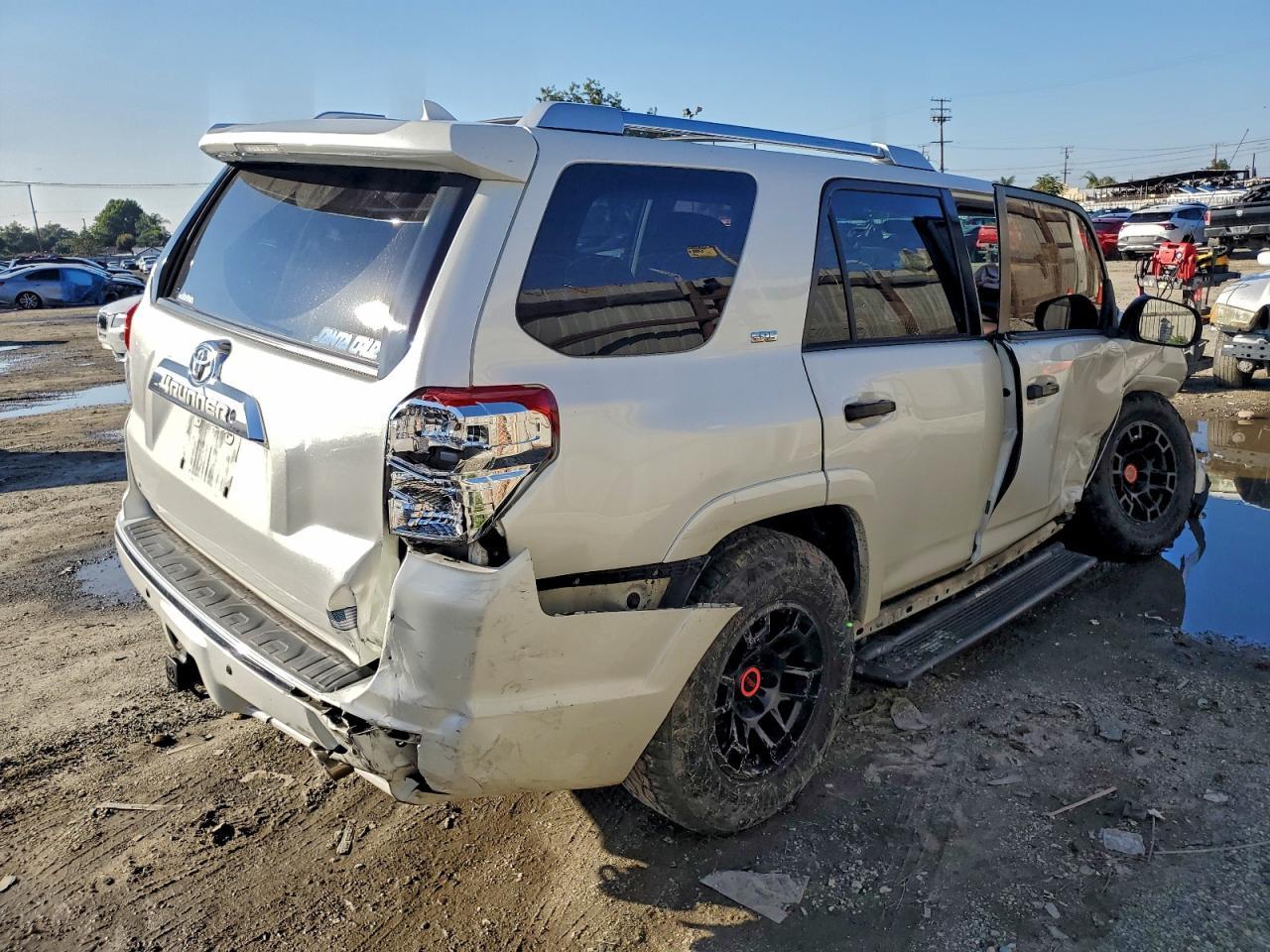2010 Toyota 4Runner Sr5 - Фото 3