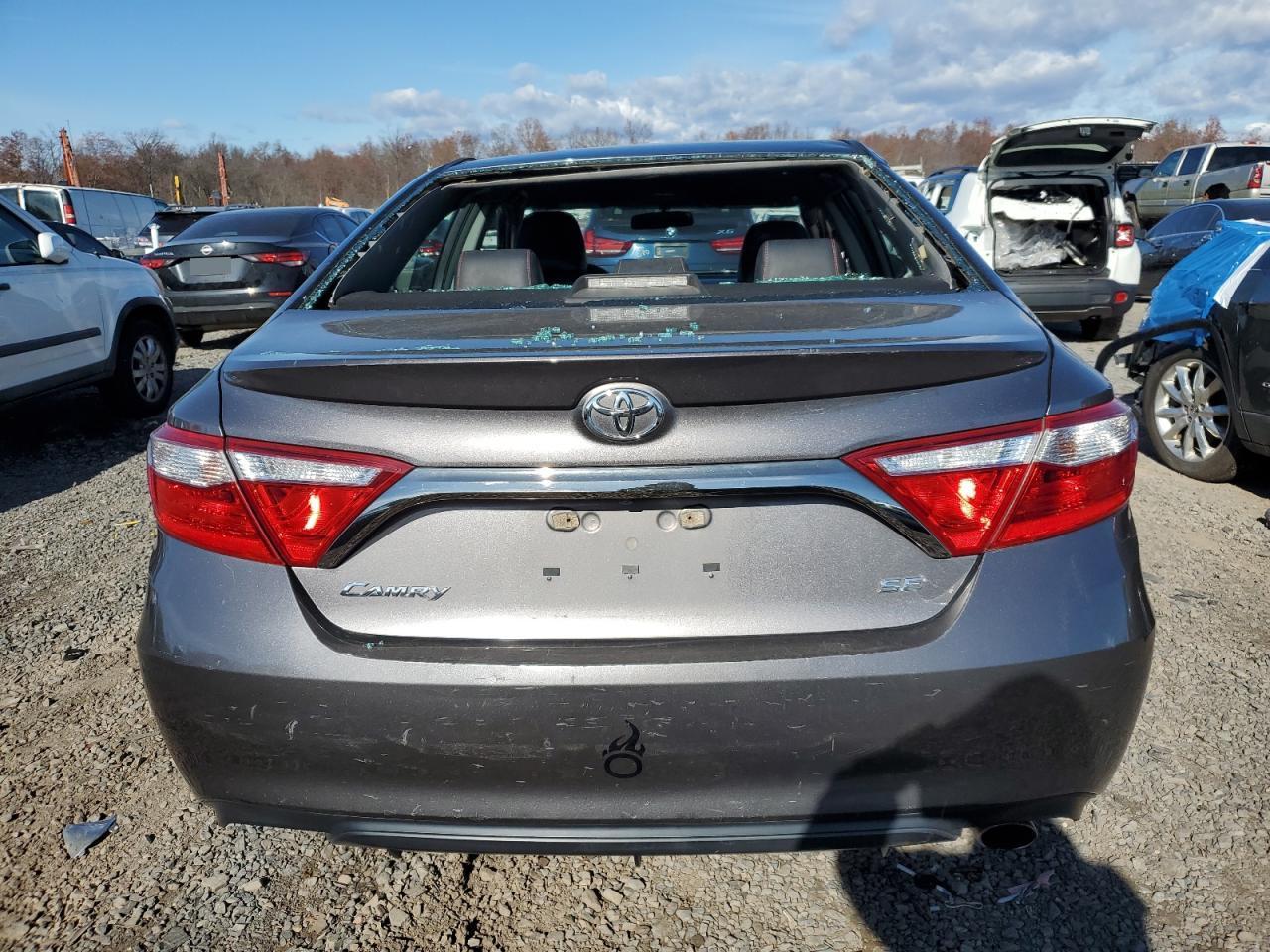 2017 Toyota Camry Le - Фото 6
