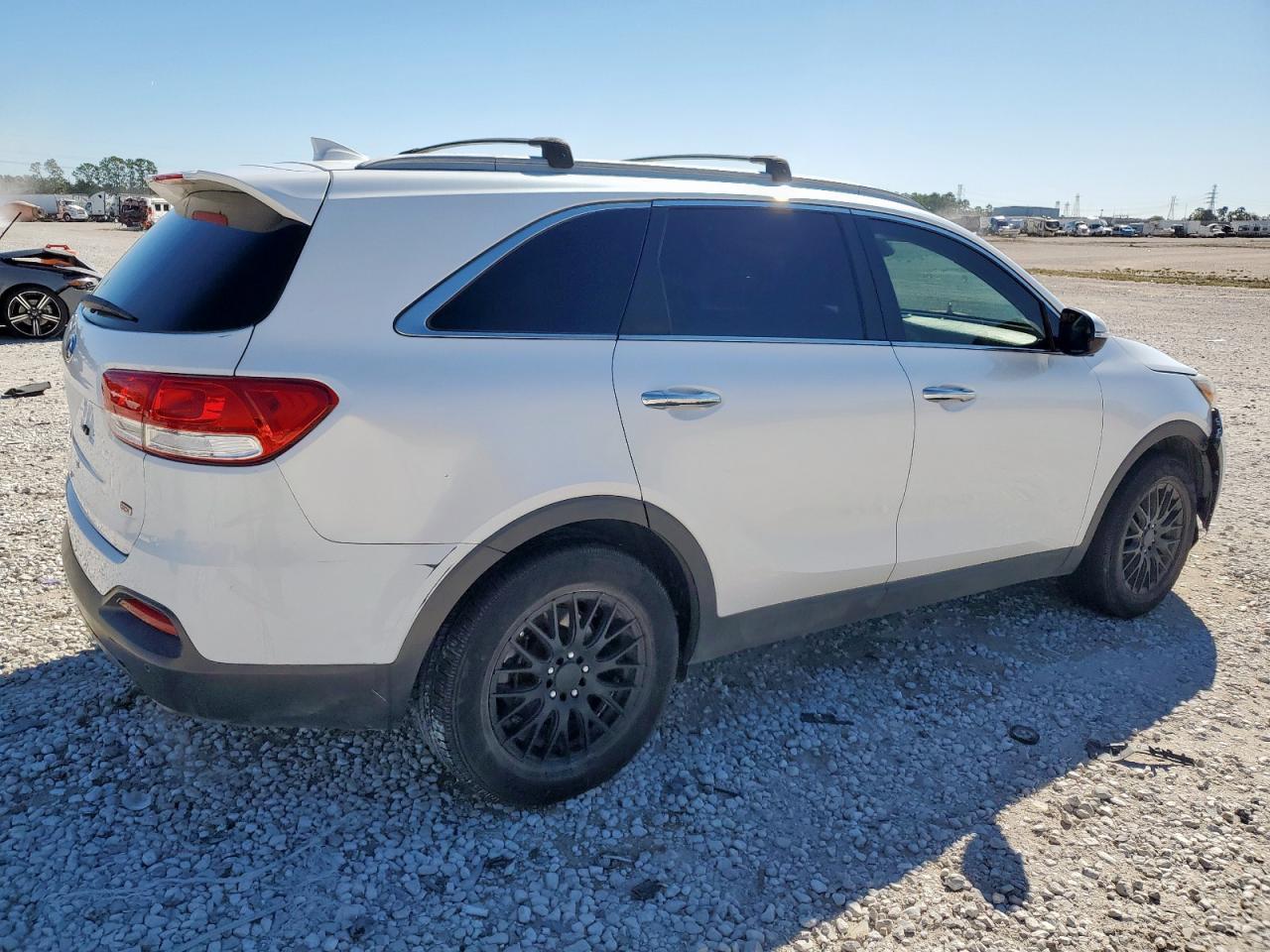 2017 Kia Sorento Lx - Фото 3