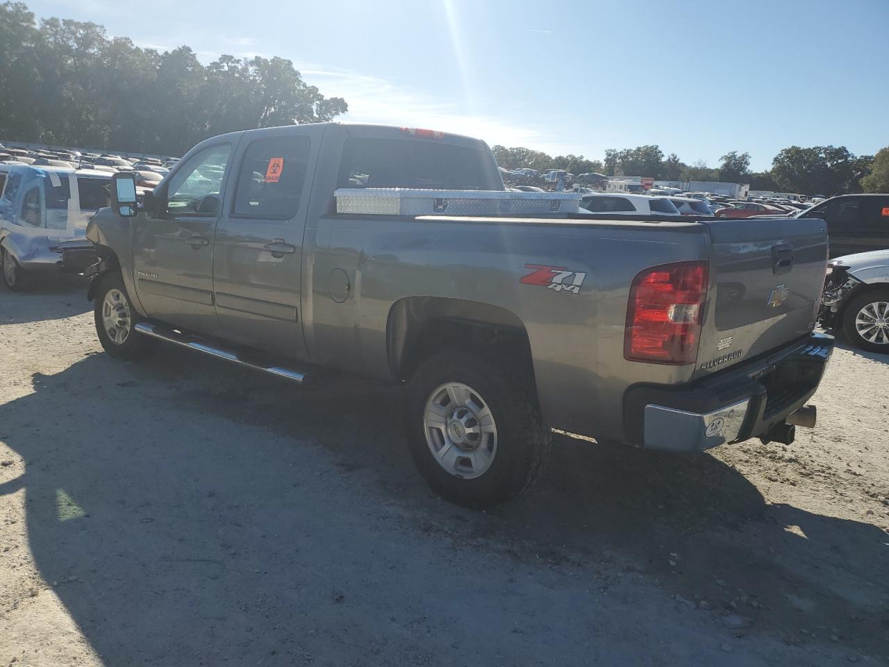 2008 Chevrolet Silverado K2500 Heavy Duty - Фото 2