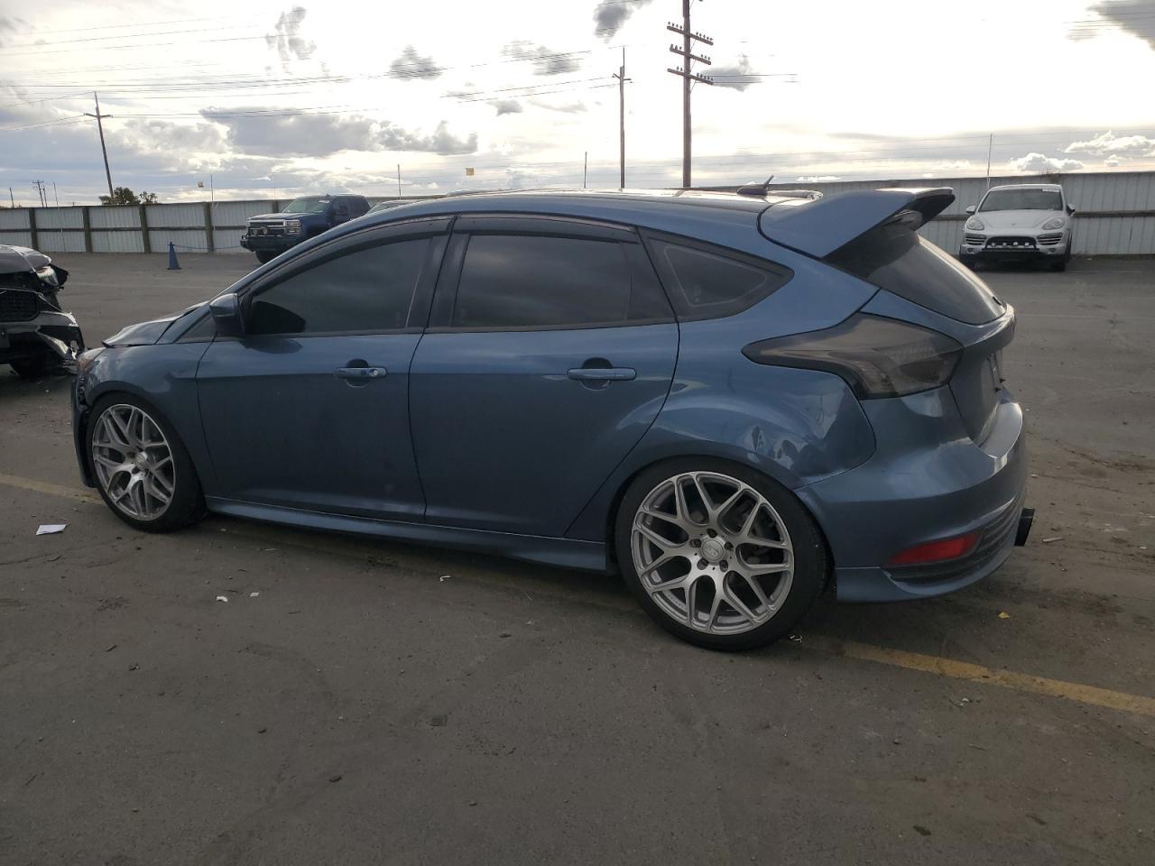 2018 Ford Focus St - Фото 2