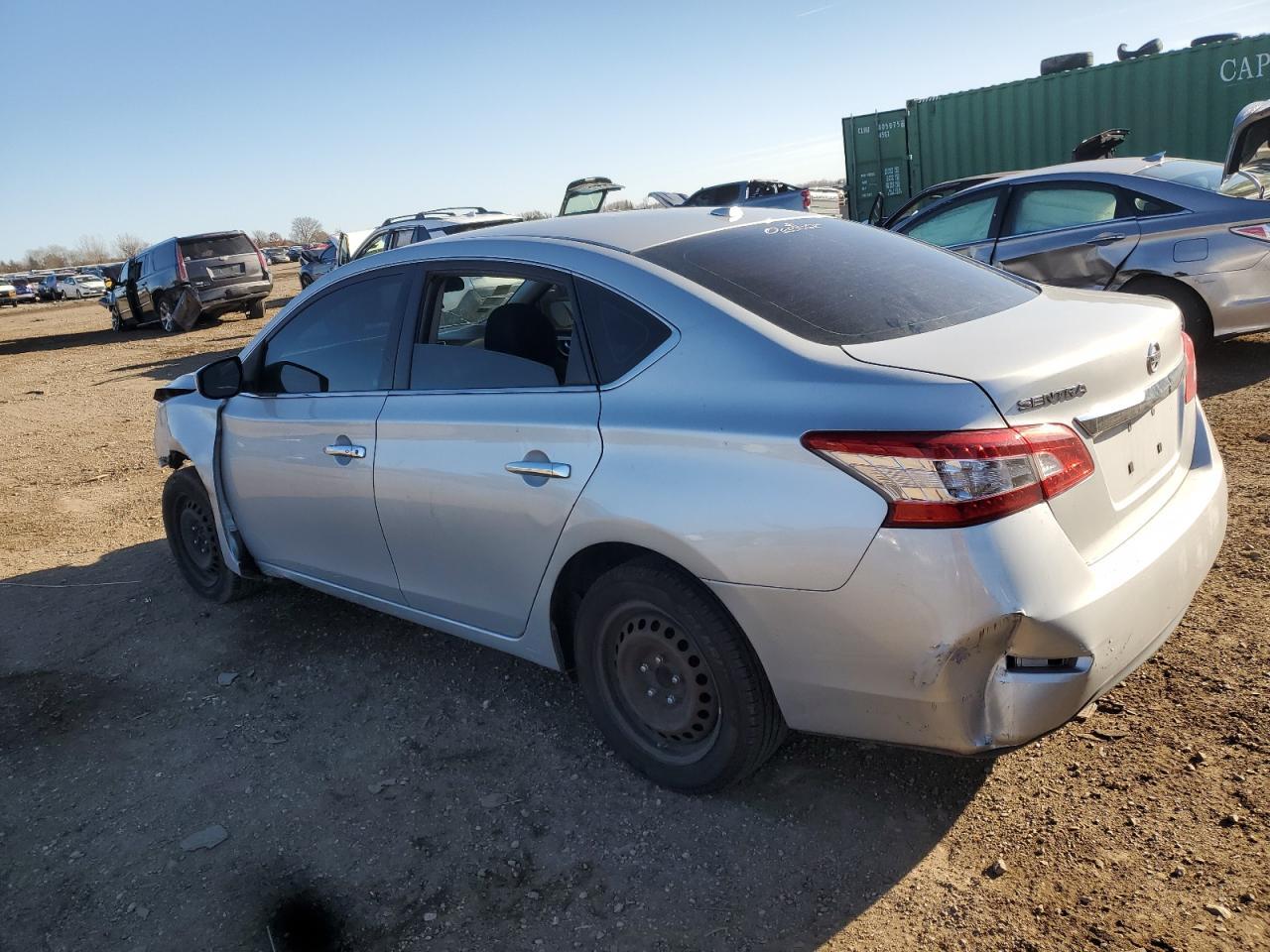 2015 Nissan Sentra S - Фото 2