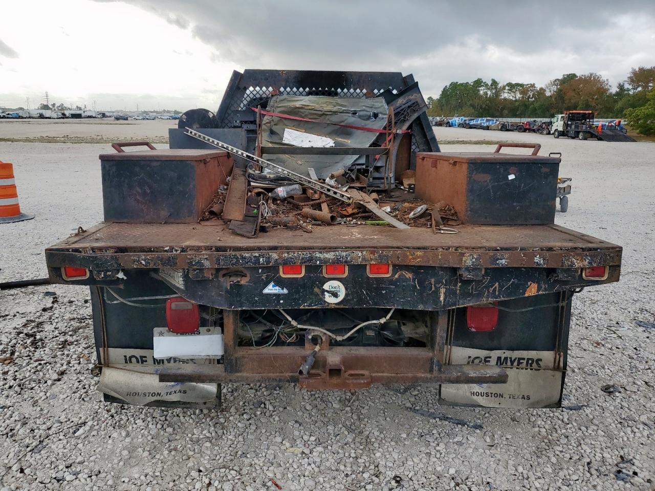 2011 Ford F350 Flatbed Truck - Фото 6